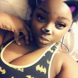 Meet your Posher, Joannie